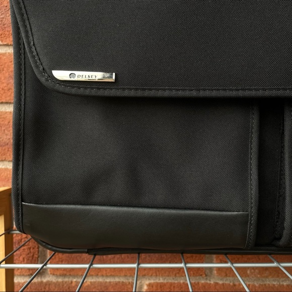 Delsey Black Laptop Office Messenger Bag with Pockets - Picture 8 of 16